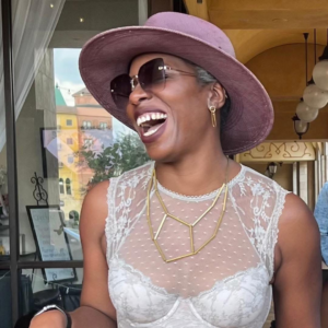 COACH LORINTHIAN JONES